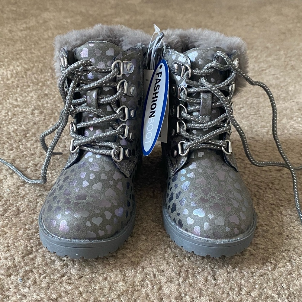 Gray/ silver fashion boots for toddler